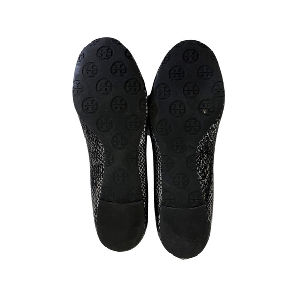 Tory Burch Black Snake Skin Print Reva Flats - Picture 3 of 7